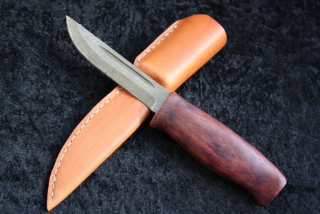 10-005-49-19 - Jaktkniv Purple Heart 2895 kr